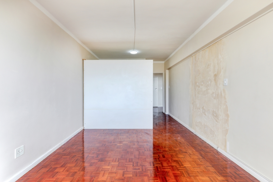 To Let 2 Bedroom Property for Rent in Sea Point Western Cape